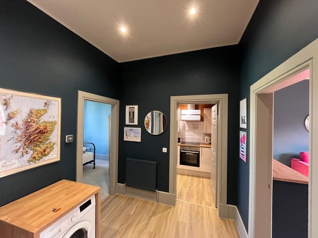  2 Bedroom Apartment In Paisley - View 3