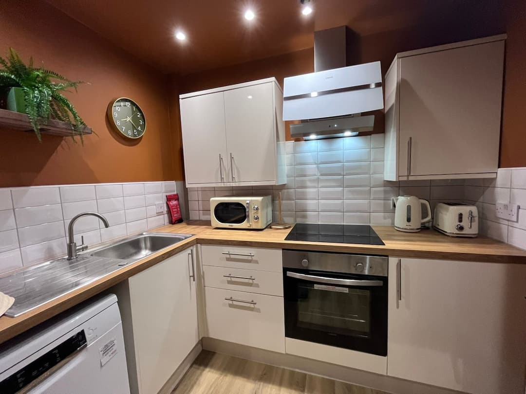  2 Bedroom Apartment In Paisley - View 5