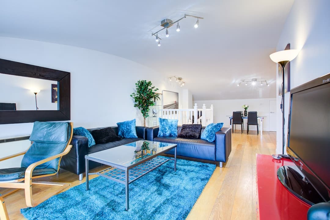 Thames View - 3 Bedroom Apt -  - View 2