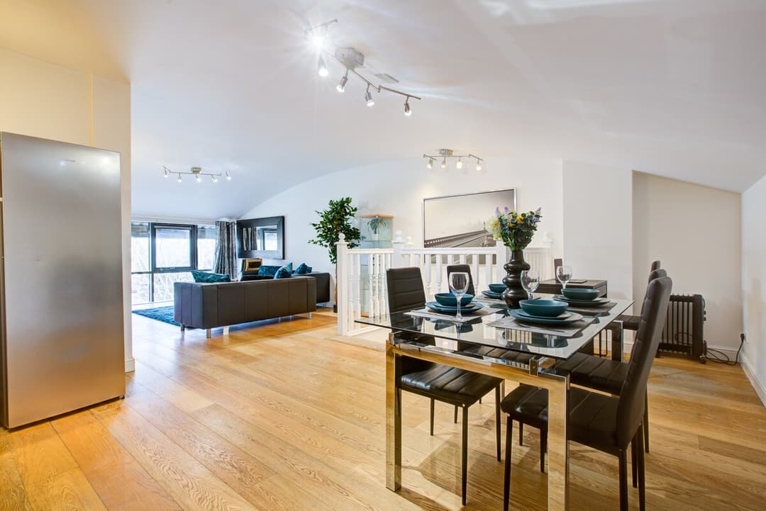 Thames View - 3 Bedroom Apt -  - View 3