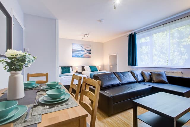 Studio Apartment In Walworth -   - View 4