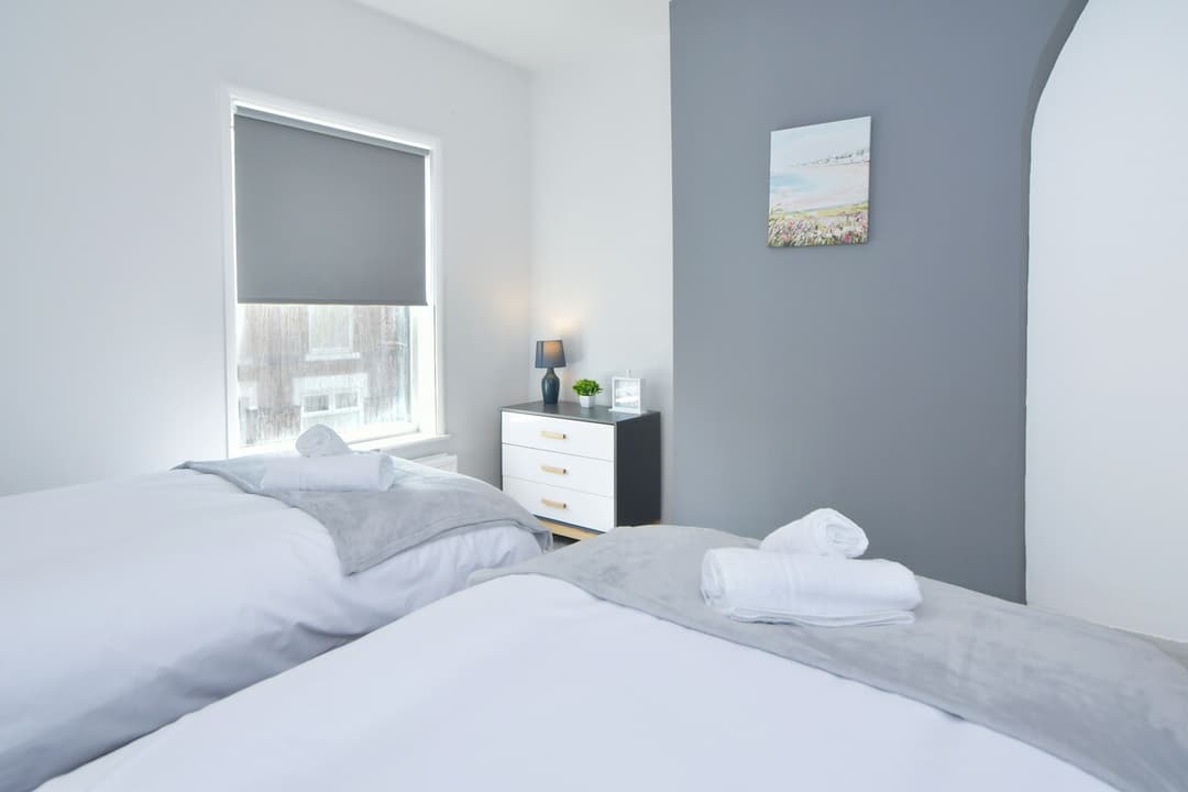 Entire 3 Bedroom 2 Bathroom Home In Cheshire East - View 26