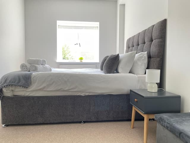 Spacious 2 Bedroom Flat in Bicester - View 1