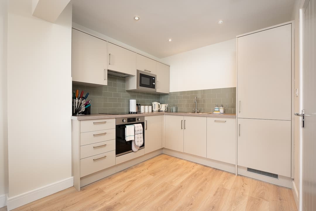 Unique 2bedroom Flat In Bicester Near Village - View 12