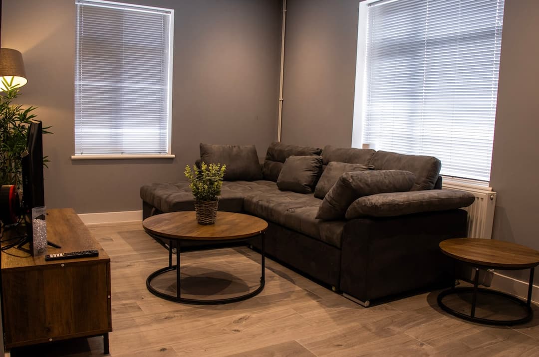 Comfy 3 Bed House In Stevenage With Free Allocated Parking, Sleeps 6 - View 9