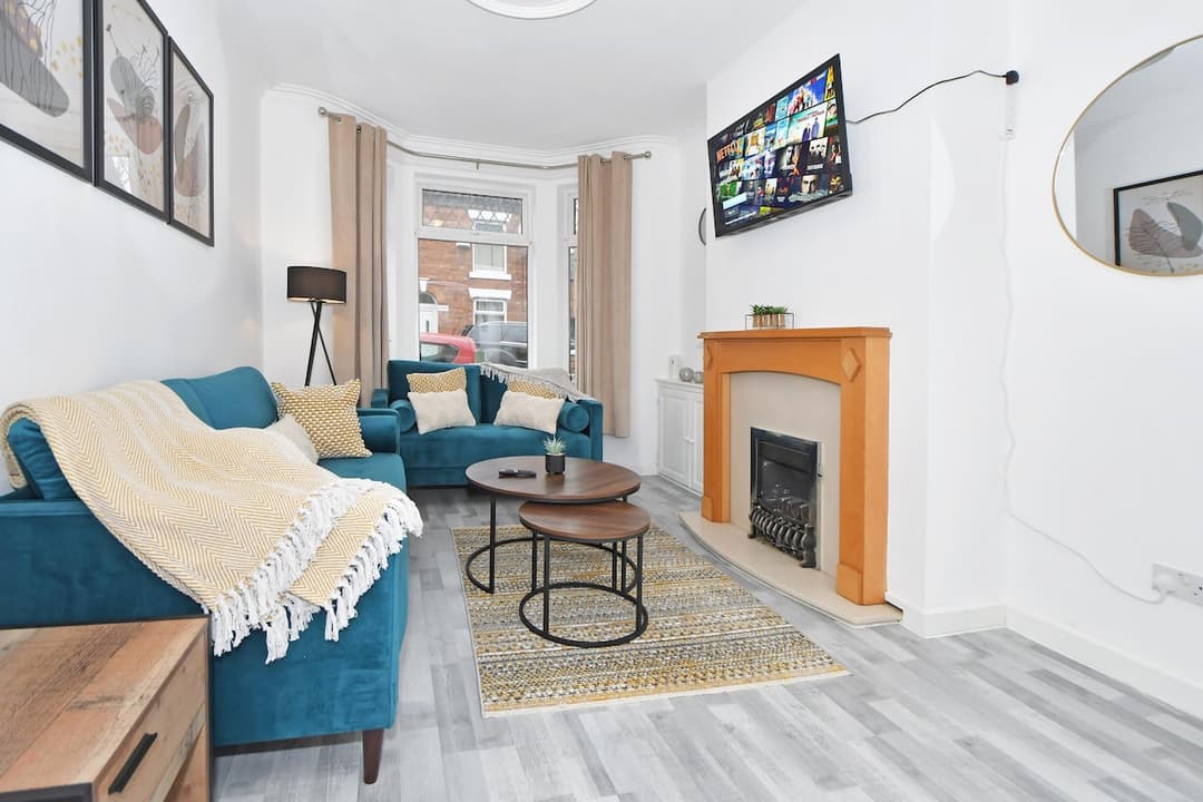 Entire 3 Bedroom Modern Home In Cheshire East - View 5