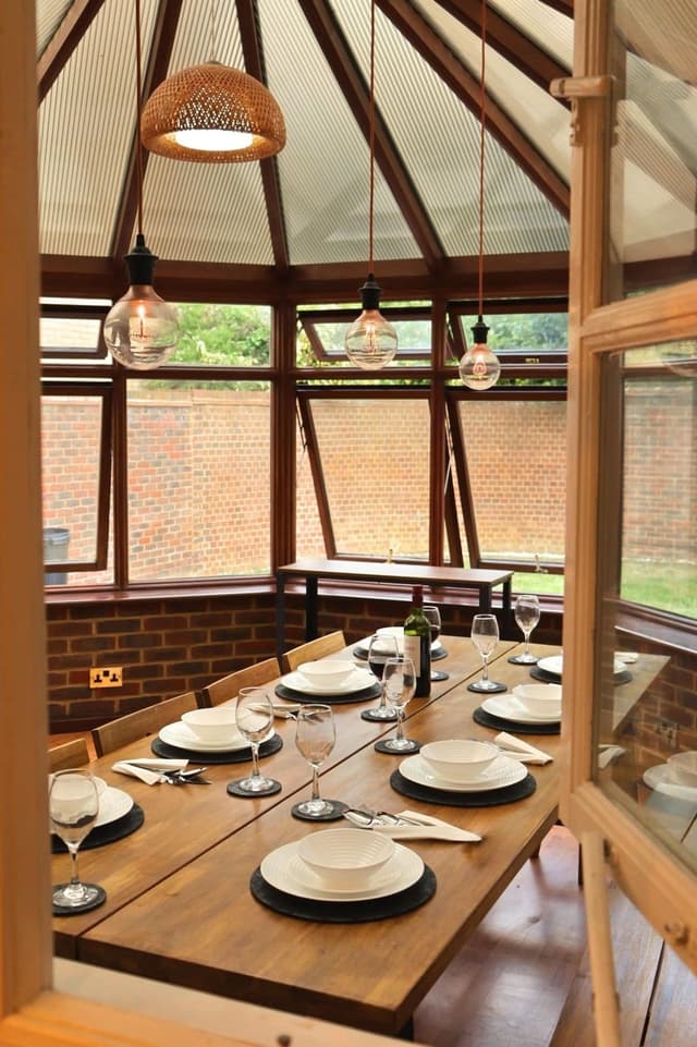 Luxury 3BR House Parking Fast WiFi Heathrow - View 4