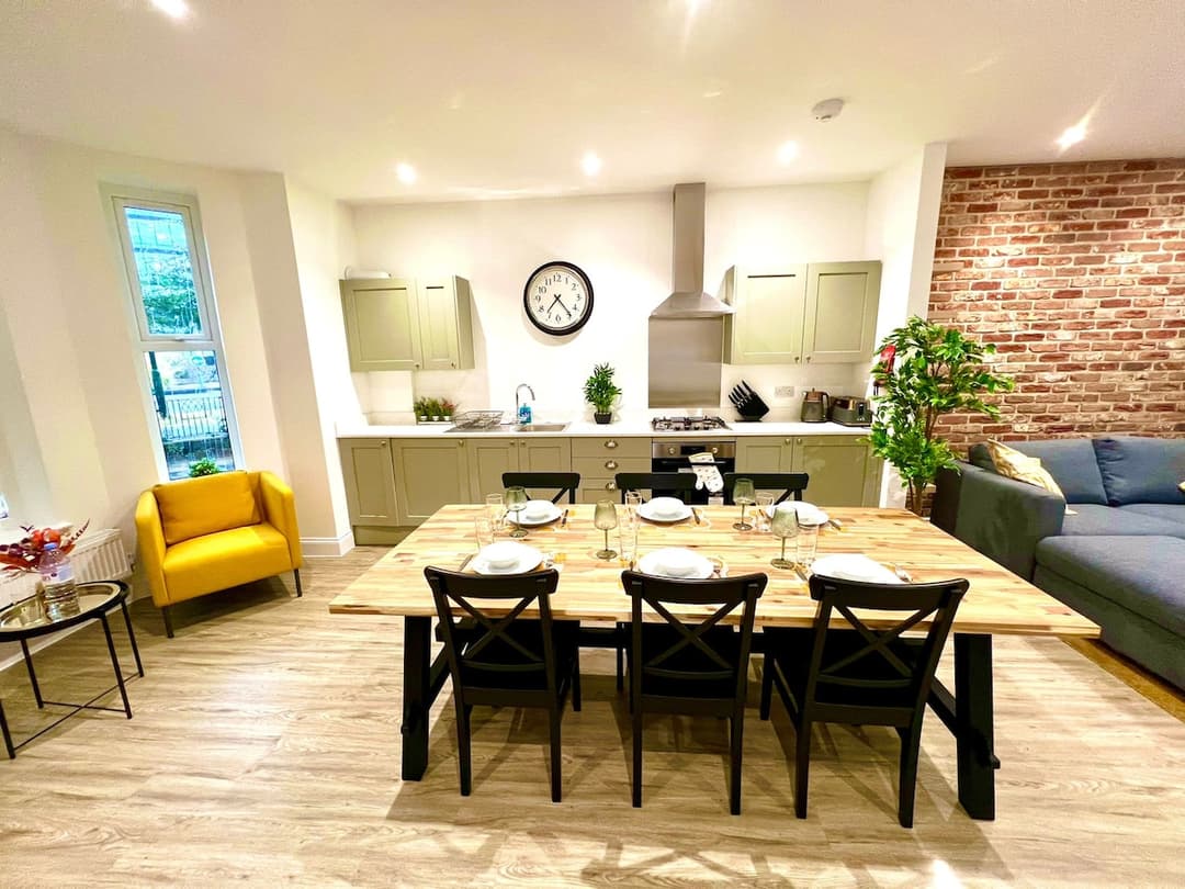 Eastcliff Apt-- 6 Min Walk From Beach - View 3