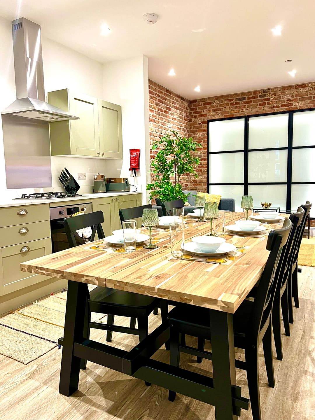Eastcliff Apt-- 6 Min Walk From Beach - View 5