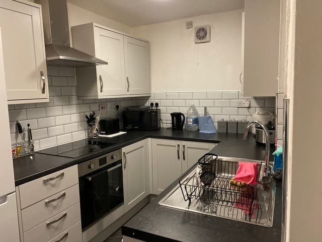 2 Bed House | Ideal for Relocation | Garden | Wifi - View 4