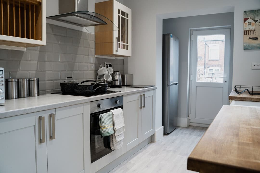 Modern 4 Bedroom House In Crewe | Ideal For Contractors - View 9