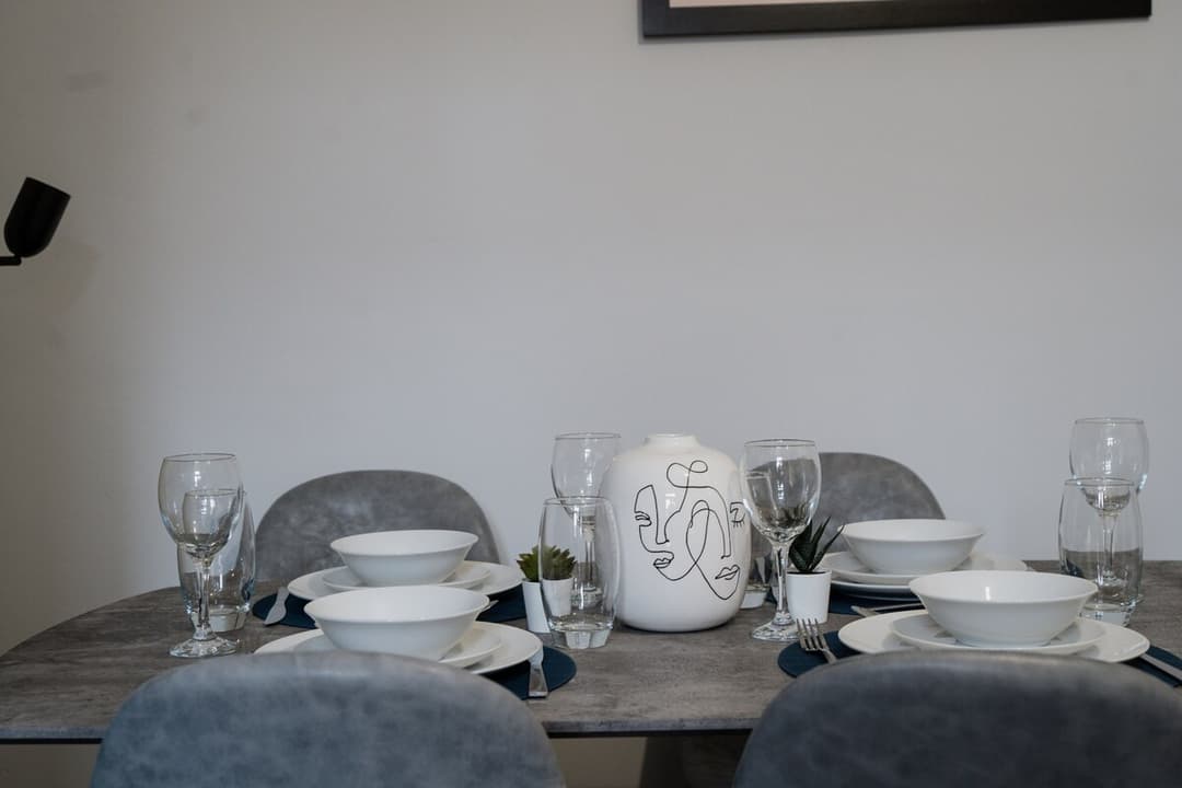 Modern 4 Bedroom House In Crewe | Ideal For Contractors - View 38