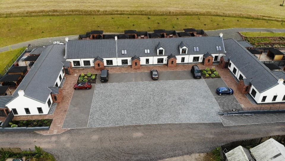 3 Double Bedroom Lodge with Hot Tub (Hire Charge) - View 9