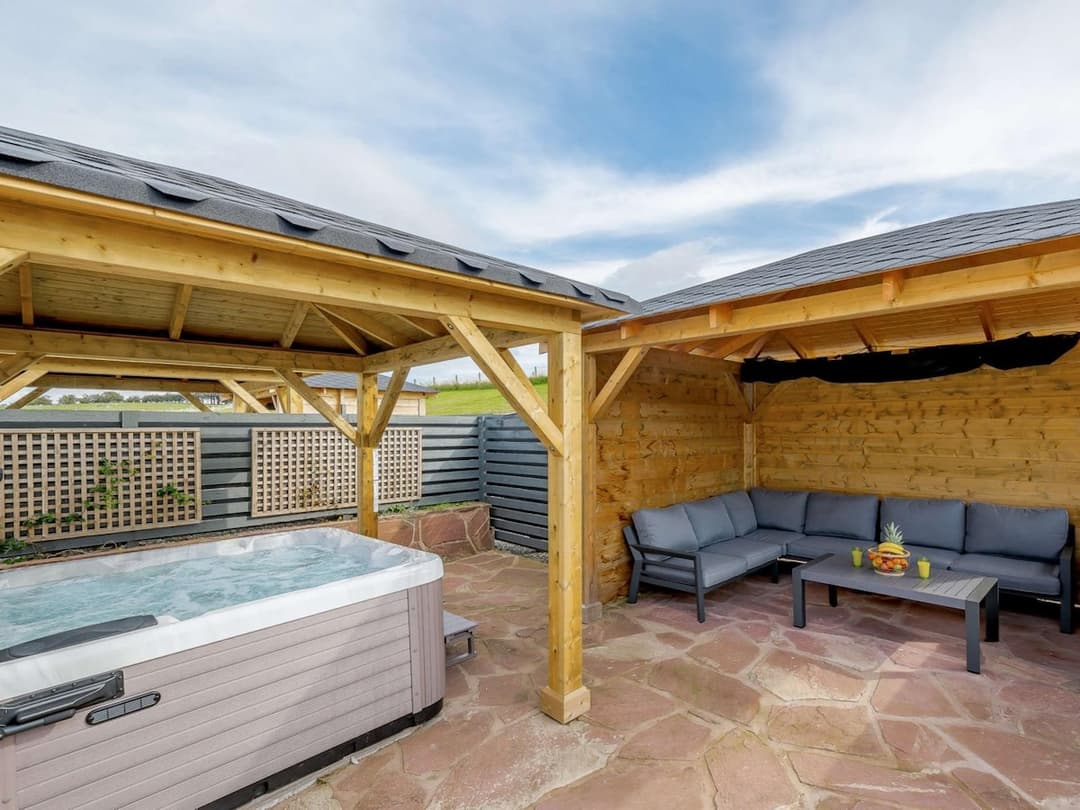 4 Bedroom Newbuild Holiday Home Near Balloch And Loch Lomond - View 15