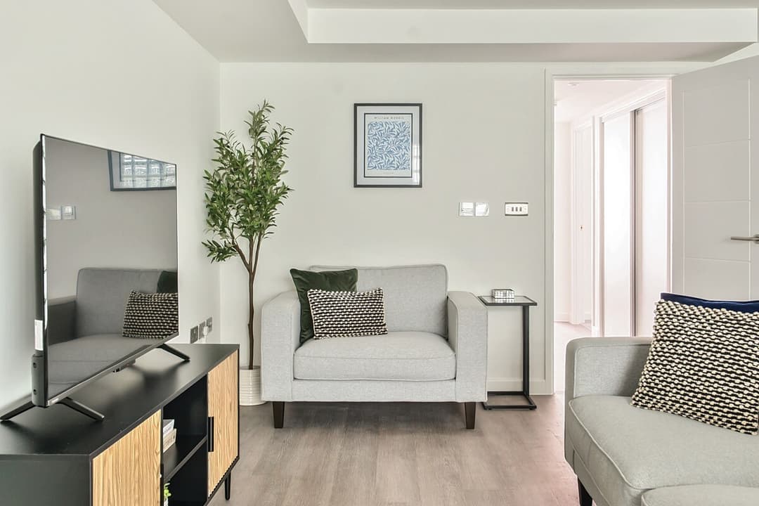 2 Bed 2 Bath | Harbour Apartment with Gym - View 4