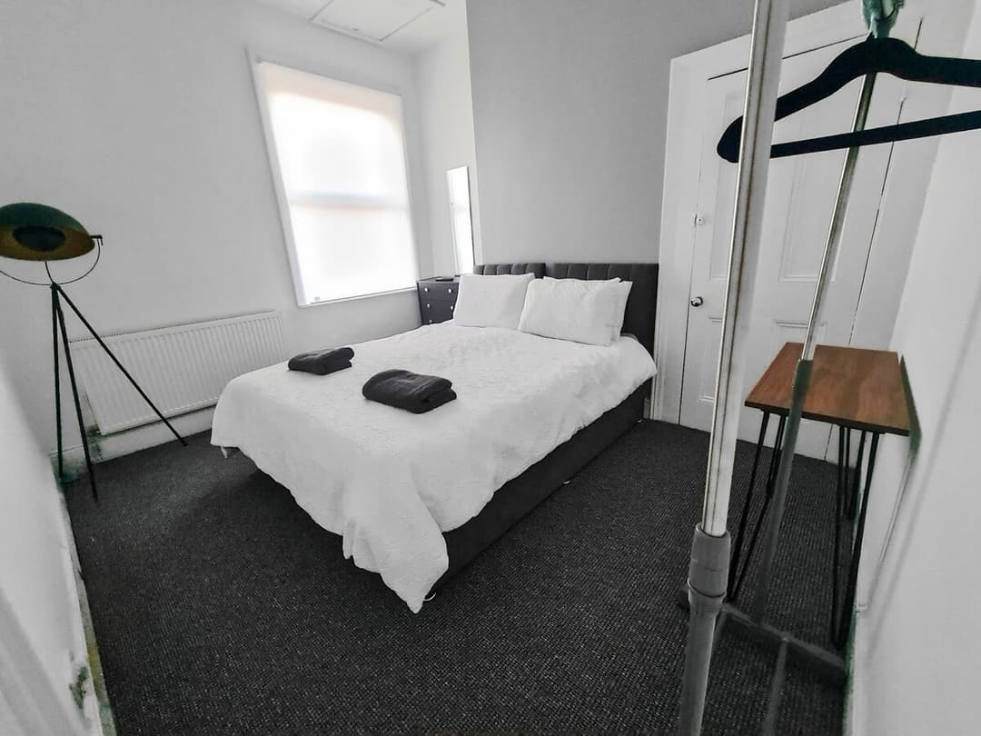4 Br Ideal For Contractors |parking|wifi|snookertable  - View 3