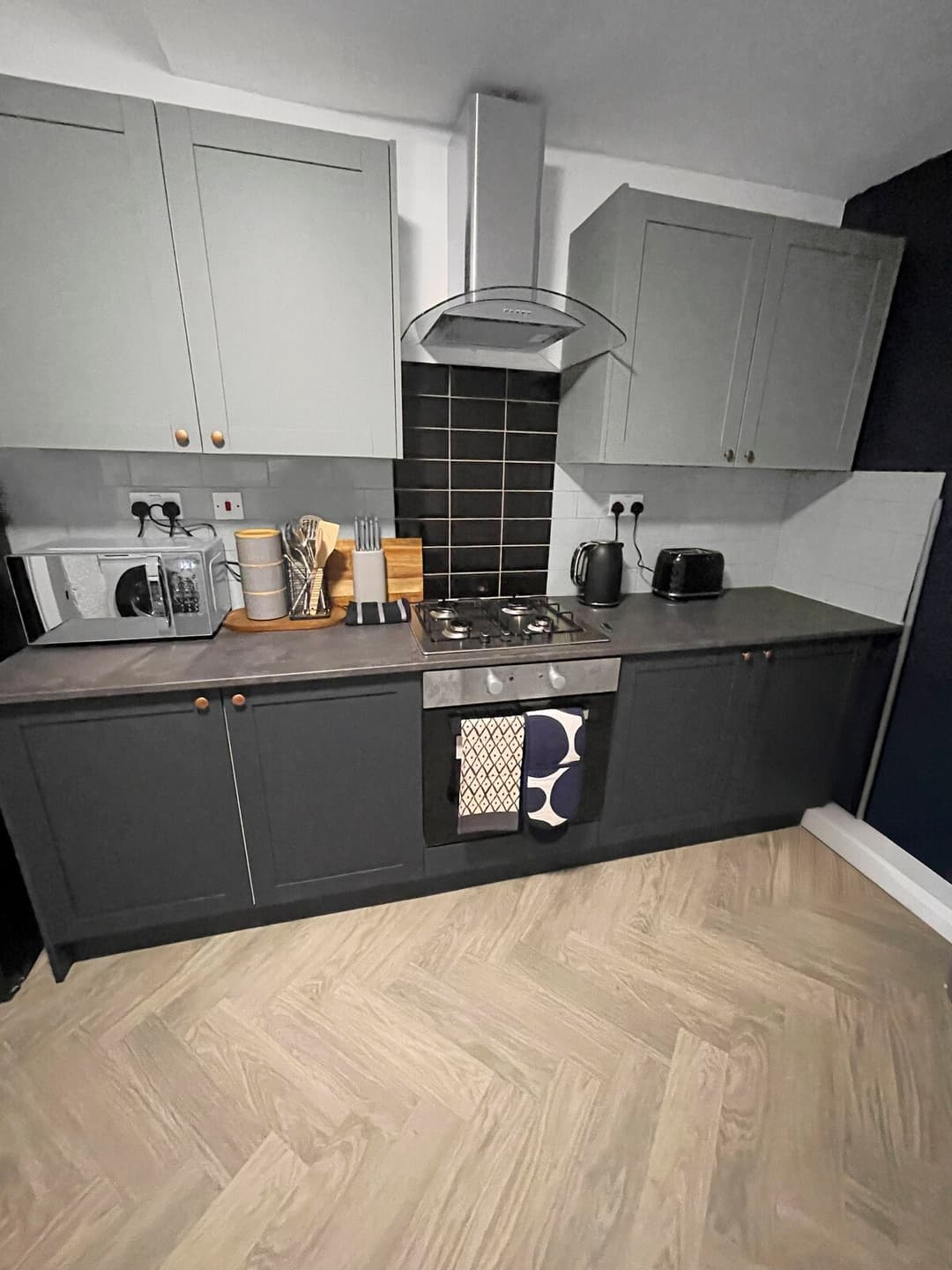 4 Br Ideal For Contractors |parking|wifi|snookertable  - View 4