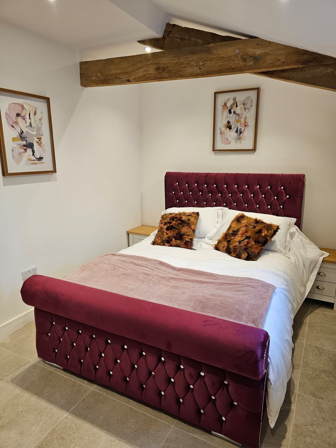 Sleeps 12, Stunning, Dog Friendly, Hot Tub, Rural - View 8