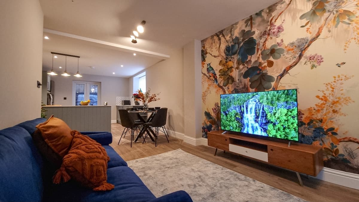 2 Bedroom House