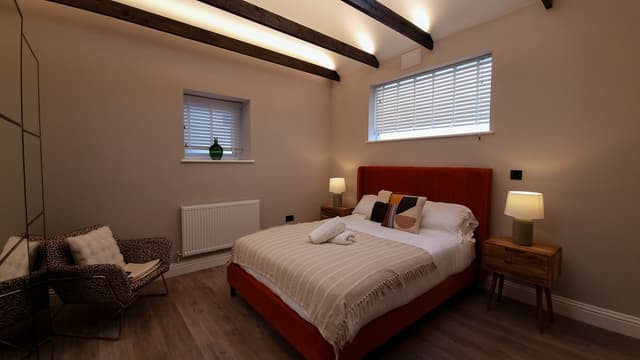 Modern 2-Bed Townhouse + Free Private Parking - View 2