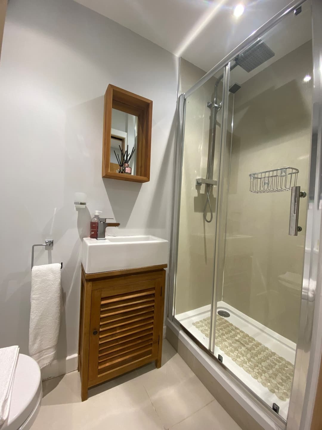 Self-contained studio & Breakfast in Holmfirth - View 3