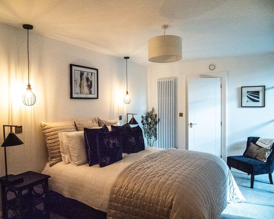 Historic 2 Bedroom | Apartment Nr Beach Families Welcome - View 4