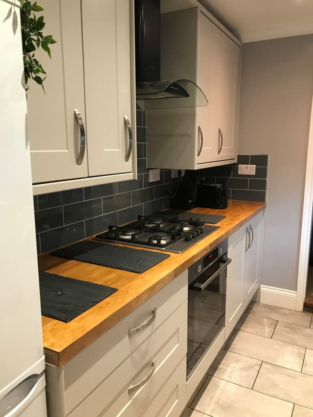 Spacious 3 Bedroom House On A Quiet Side Street 5 Minutes Walk From The Beach  - View 2