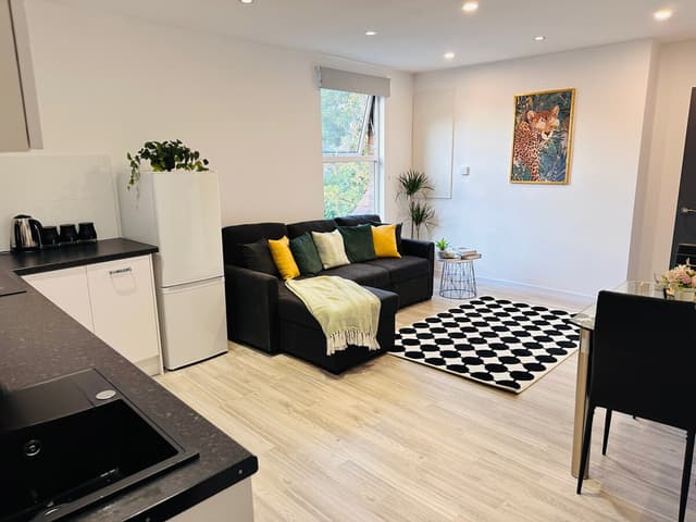 Cozy Retreat | Wi-Fi | Desk | Free Parking - View 4
