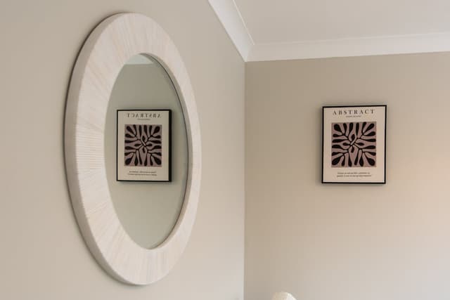 5 Bedroom House | 3 Bathroom | Parking | Durham - View 4