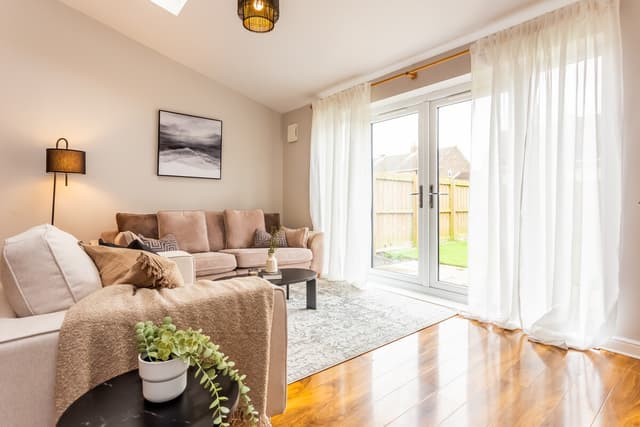 4 Bedroom House | 2 Bathroom | Durham - View 1