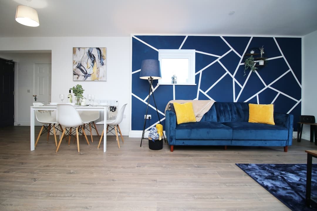2 Bedroom Apartment Central Cardiff | Parking - View 2