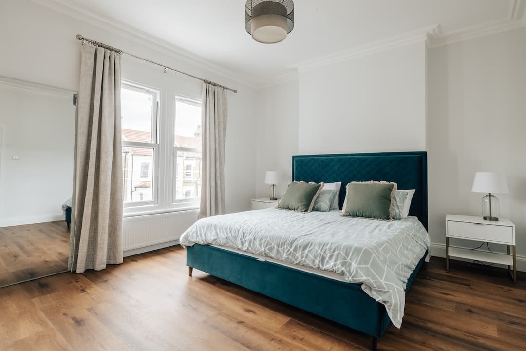 Modern 4-bed Home Near Paddington - Wifi - View 5