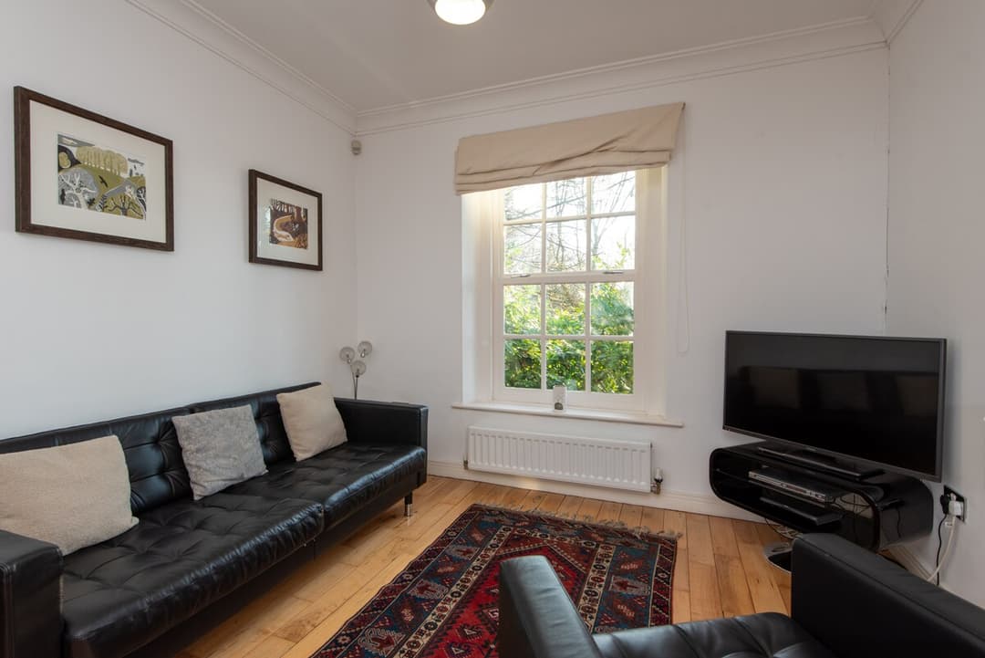 Luxury 2 Bedroom Apartment 4 | Durham | Parking - View 2