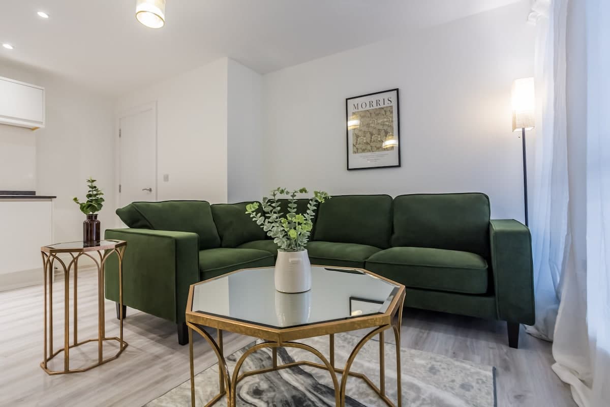 2 Bedroom Apartment