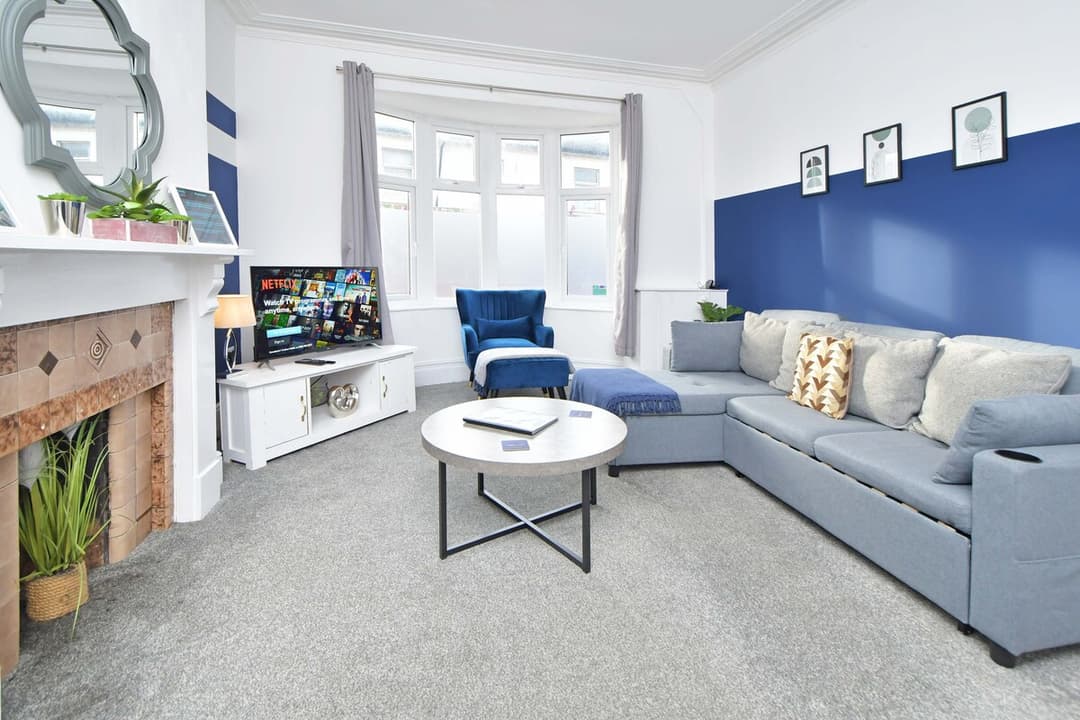Entire 1 Bedroom Rental Unit In Cheshire East, United Kingdom - View 1