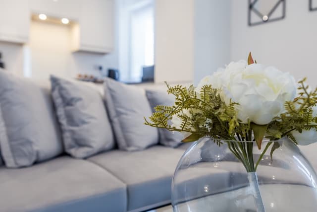 2 Bedroom Apartment | Parking | Washington - View 1
