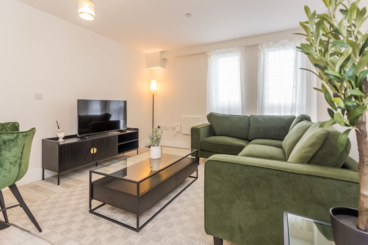 2 Bedroom Apartment