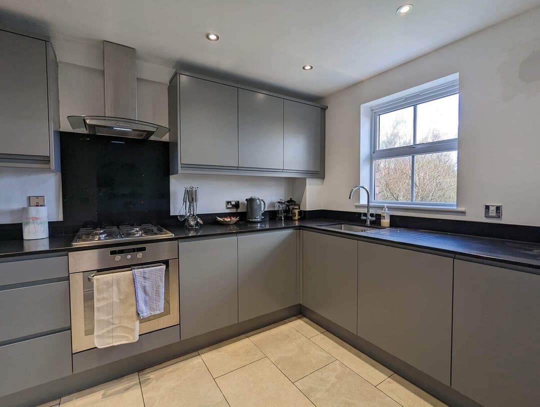5 Bedroom House | 3 Bathroom | Parking | Durham - View 5