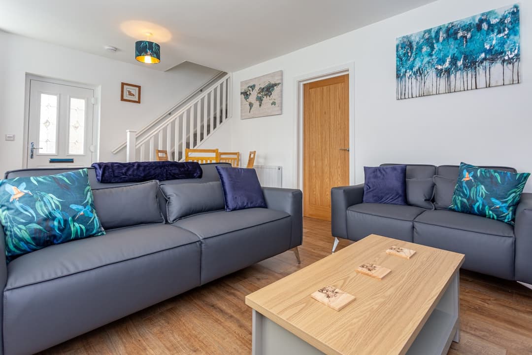 3 Bedroom House | Durham - View 2
