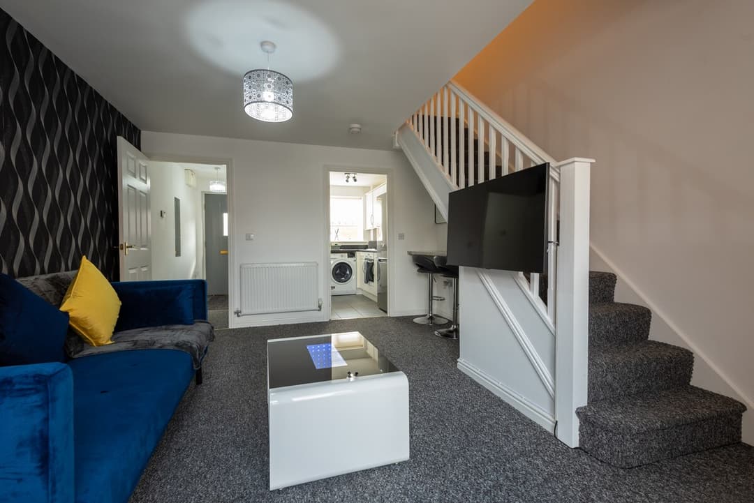 2 Bedroom House | Parking | Wifi - View 5