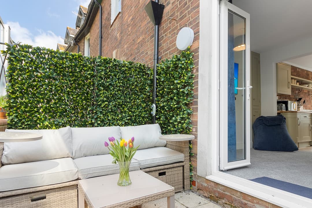  3 Bedroom Waterfront Cottage | Exeter  - View 5