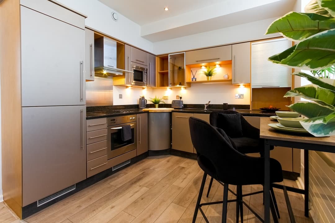 1 Bedroom Apartment | Brighton - View 4