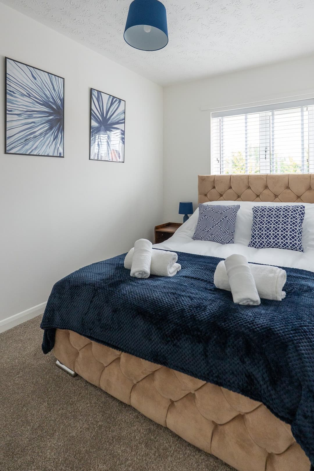2 Bed Cottage Ideal For Contractors & W/end Stays   - View 5