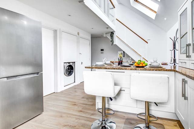 Wimbledon / 3 Bed 3bath / Close To Train Station - View 3