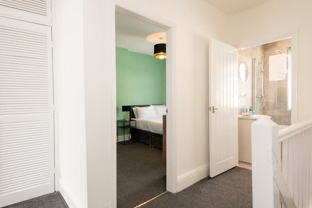 3 Bedroom House | Durham - View 4