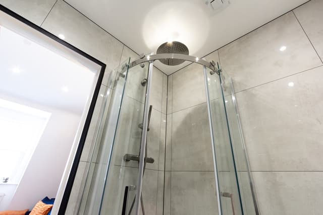 2 Bedroom Apartment | Brighton - View 4