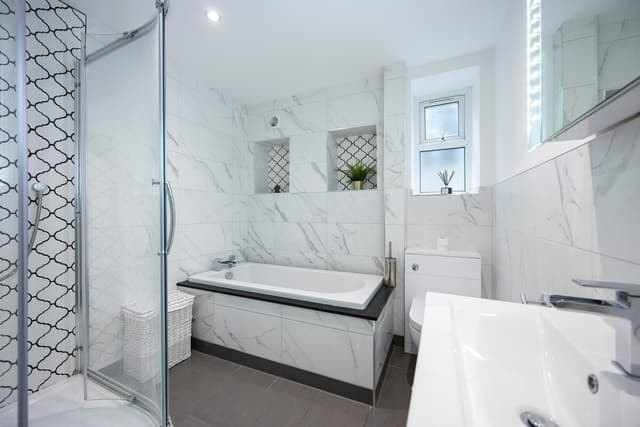 2 Bedroom Luxury Apartment | Brighton - View 4