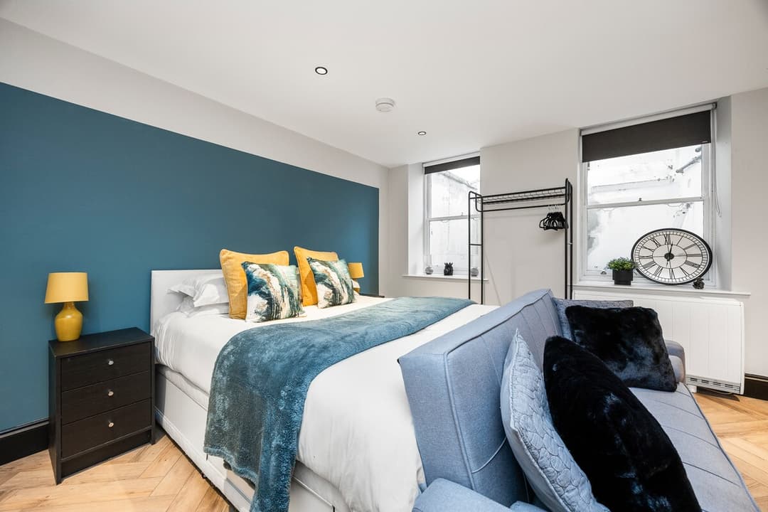 Central Luxury Apartment | Brighton Central  - View 3