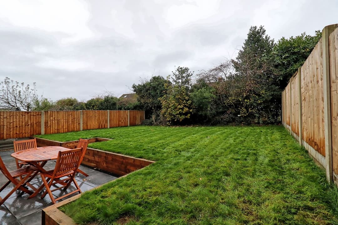 Spacious 5 Bed House | Parking | Garden  - View 16