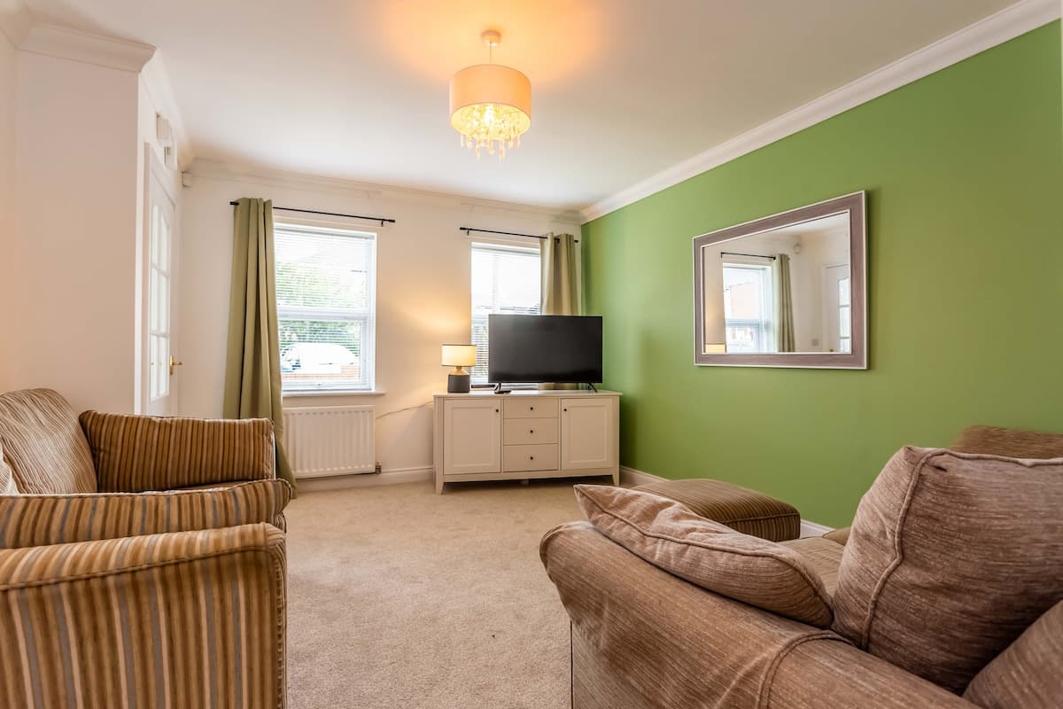 3 Bedroom House | Shildon | Parking
